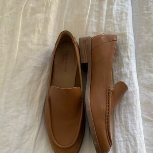 Everlane loafer brown size 8